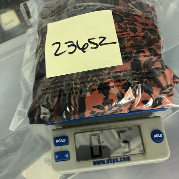 Elie Tahari Paisley Floral Blouse Small Button Front Bohemian Pleated Back Top - Picture 10 of 10